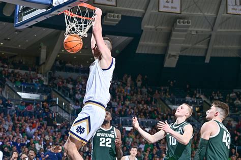Miami Hurricanes vs Notre Dame Fighting Irish Prediction, 12/30/2022