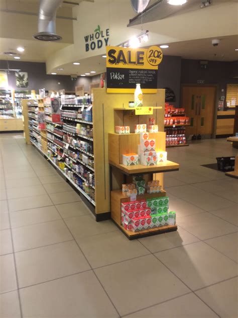 Wholefoods London Kensington High Street Fresh Food Grocery