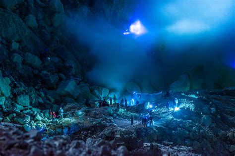 Tip Berburu Api Biru di Kawah Ijen - Where Your Journey Begins