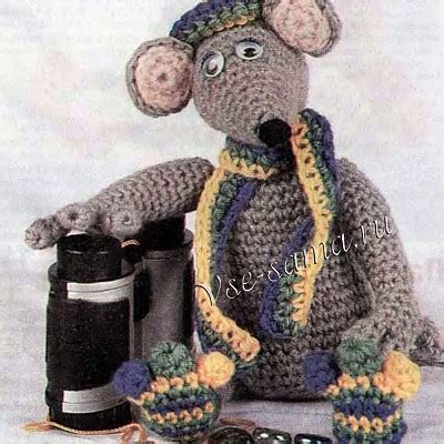 Мягкая вязаная игрушка - Добрый Крыс