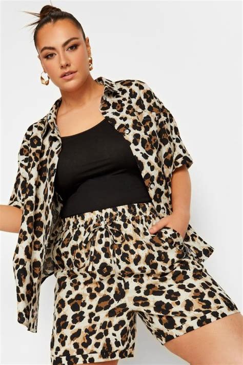 Limited Collection Plus Size Brown Leopard Print Shorts Yours Clothing