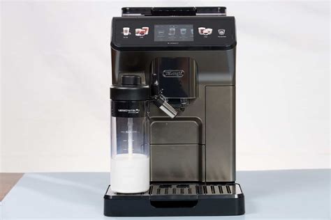 DeLonghi Eletta Explore Test 2023: Cooler Allrounder!