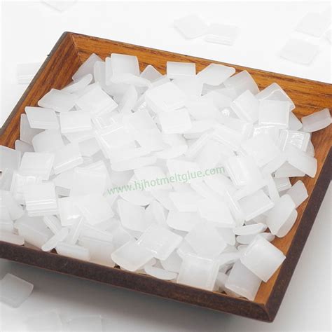 Polyolefin Hot Melt Glue Adhesive For Coated Carton Boxes Packaging With Fast Drying Feature