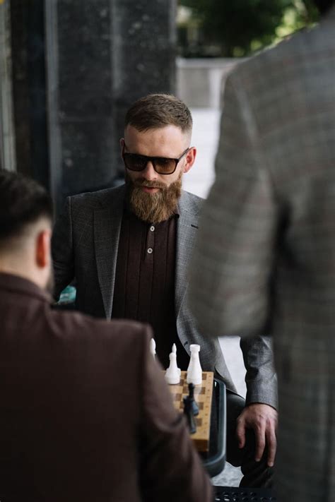 CORNER салон чоловічого одягу та взуття