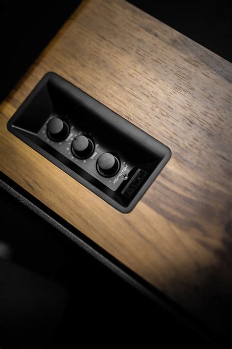 Edifier R1280DB (R-1280DB) Active bookshelf speakers, DAC