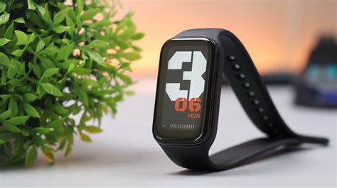 Обзор фитнес-браслета Xiaomi Redmi Band 2: дисплей 1,47”, мониторинг ...