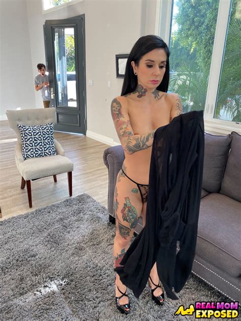 RealMom Hot Tattooed MILF Joanna Angel Fucks A Pervy 114 Pics XHamster