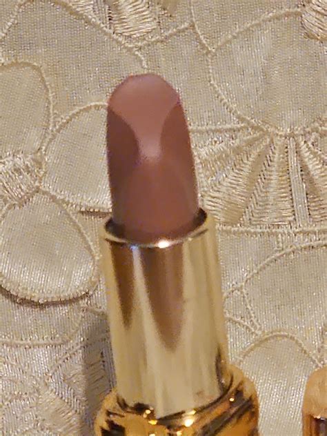 L OREAL COLOUR RICHIE NUDE INTENSE LIPSTICK 172 NU DETERMINE NEW NO BOX EBay