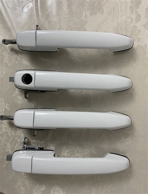 Ручки в цвет — Lada Гранта (1G), 1,6 л, 2018 года | стайлинг | DRIVE2