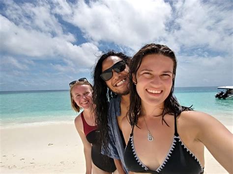 7 Hot Sexy Charlotte Jacklin Bikini Pics