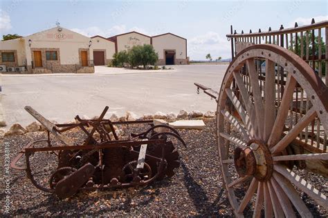 Las Bodegas Valle Del Carche Est N Situadas En El Parque Natural De La