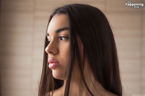 Sola Nude Raven Hair Fappening