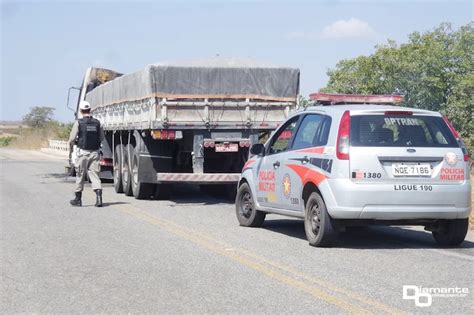 Carreta carregada de cimento pega fogo próximo a Boa Ventura por sorte