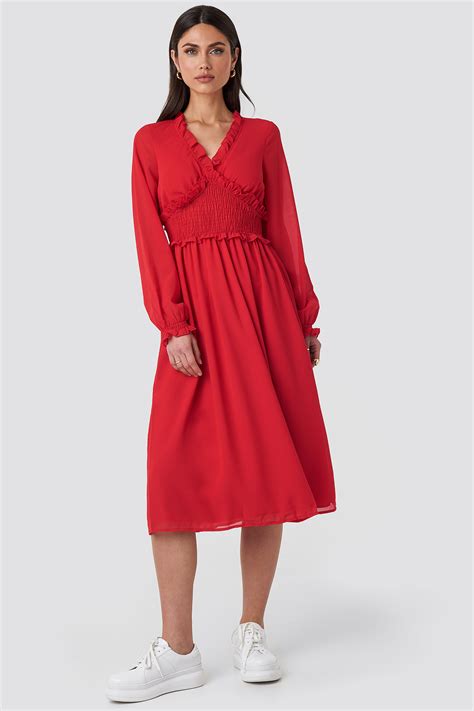 Smock Detail V Neck Midi Dress Red Na