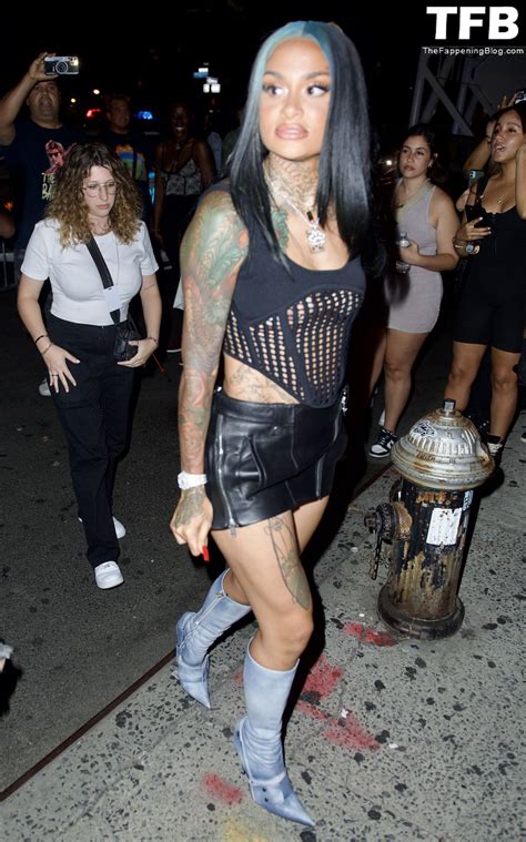 Kehlani Flashes Her Nude Tits In Nyc Photos Onlyfans Leaked Nudes