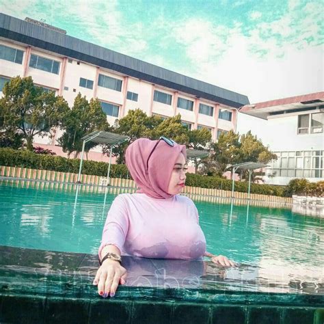 Hijabi Girl Girl Hijab Hot Bikini Models Beautiful Hijab Cosplay Outfits Kisses Kitchens