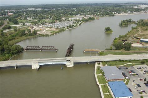 Bay City Railroad Bridge In Bay City Mi United States Bridge