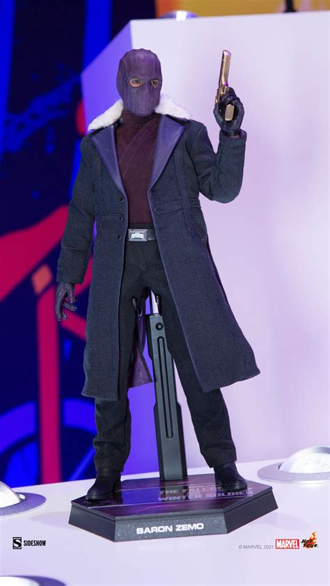 New Hot Toys Marvel Figure Unveiled At Sideshow Con Future Of The Force