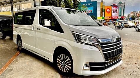 First Look 2023 Toyota GRANVIA PREMIUM 6 Seater Luxury Van White