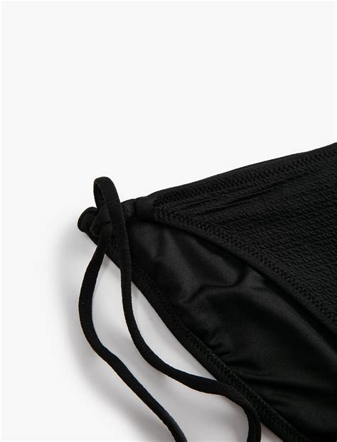 Siyah Kad N Basic Bikini Alt Dokulu Yanlar Ba Lama Detayl Sak Bm Koton