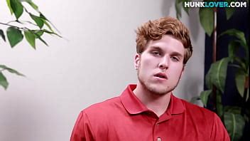 Robusto Y Suave Novato Se Masturba En La Cama Hasta Disparar Semen XVIDEOS