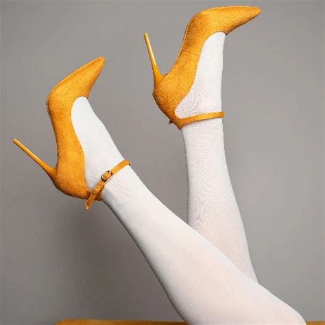 Legs In The Air With Finger Dildo In The Arse Fingering Porn XHamster