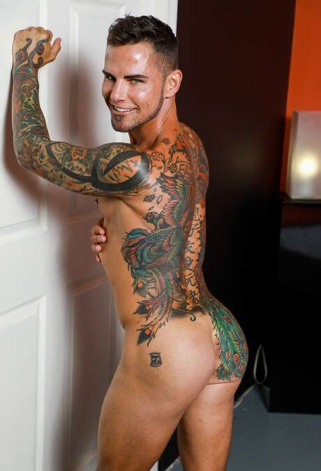 Russian Hunky Guy Valentin Petrov And Archer Croft In Hot Ass Bang