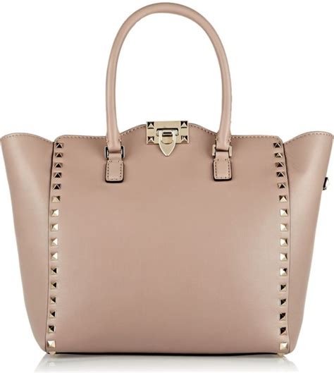 Jessica Simpson Looks Naked In Nude As She Steps Out In Malibu Shoes Post