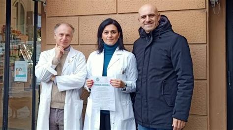 Firenze La Farmacia Diventa Accessibile Grazie Alla Lingua Dei Segni