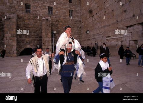 Bar Mitzvah at the Western Wailing Wall, Old City, Jerusalem, Israel ...