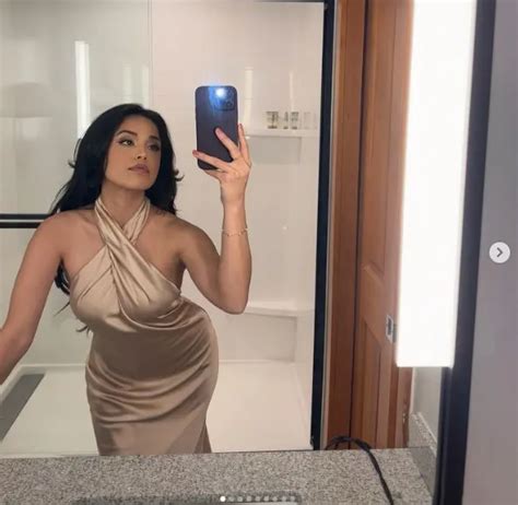 Valkyrae Sexy And Hot Bikini Pictures Livinlavidalowcarb