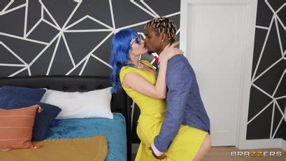 Hot Girls Jewelz Blu And Callie Brooks Serving Same Huge Black Shaft Photos