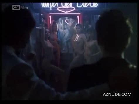 MARTINA FORMAN Nude AZNude