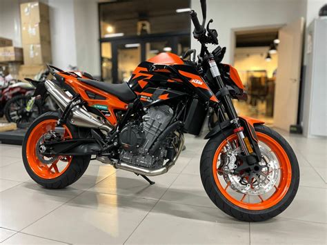 Купить б у KTM Duke GP инжектор передач в Новосибирске красный naked bike года на