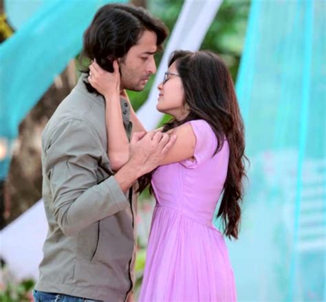 Bepanah Pyar Romantic Scene