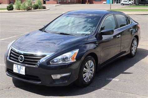 2013 Nissan Altima Photos