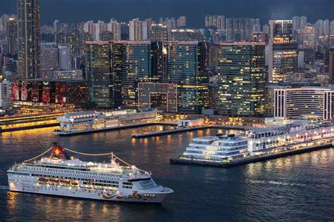 Harbour City Ocean Terminal Deck - Best Spot To Savour Hong Kong's Sunset