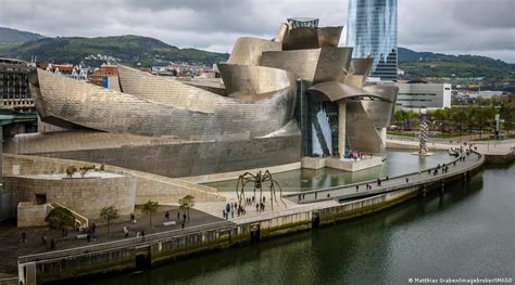 The Guggenheim Museum Bilbao Turns Art And Culture News The