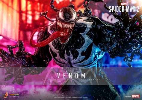 Marvels Spider Man La Spettacolare Action Figure Di Venom Alta Cm Prodotta Da Hot Toys
