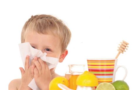 Как лечить насморк у ребенка, чтобы не навредить?