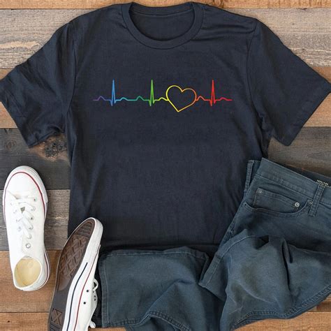 Camiseta Rainbow Heartbeat Camisa Gay Camisa Lesbiana Regalo Del Mes Del Orgullo LGBTQ