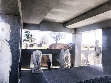 The Davis Memorial A Must-See In Hiawatha Kansas | Livin' Life With Lori