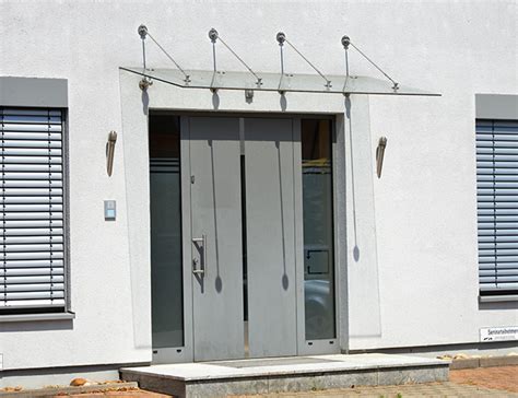 уличные козырьки над входную дверь