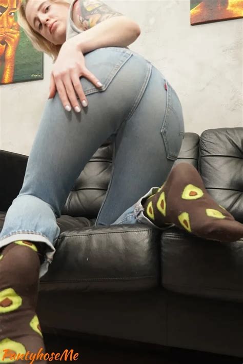 Blonde Auditioning Puts On Pantyhose Uses Sex Toy Nude Pics Xhamster