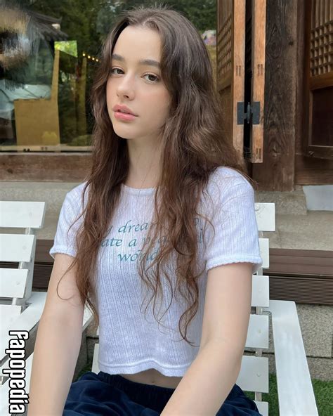 Dasha Taran Nude Leaks Photo Fapopedia