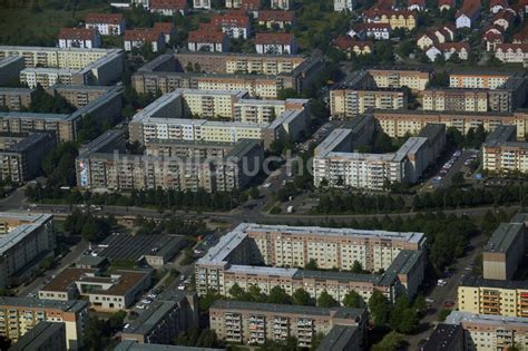 Leipzig Von Oben Plattenbau Hochhaus Wohnsiedlung In Leipzig Im