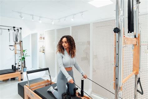 Pilates E Fisioterapia Perto De Mim - Aulas de Pilates para Tonificação Perto de Mim - Studios de Pilates ...