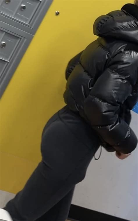 Slim Blonde Body And Butt In Grey Pants Oc Spandex Leggings Yoga Pants Forum