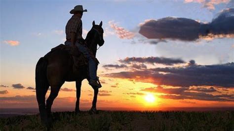 Saddle Ranch Chop House rides into the sunset