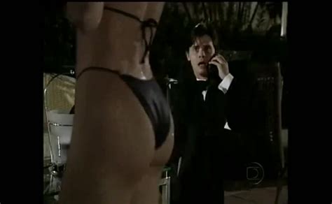 Danielle Winits Bikini Scene In Corpo Dourado AZNude